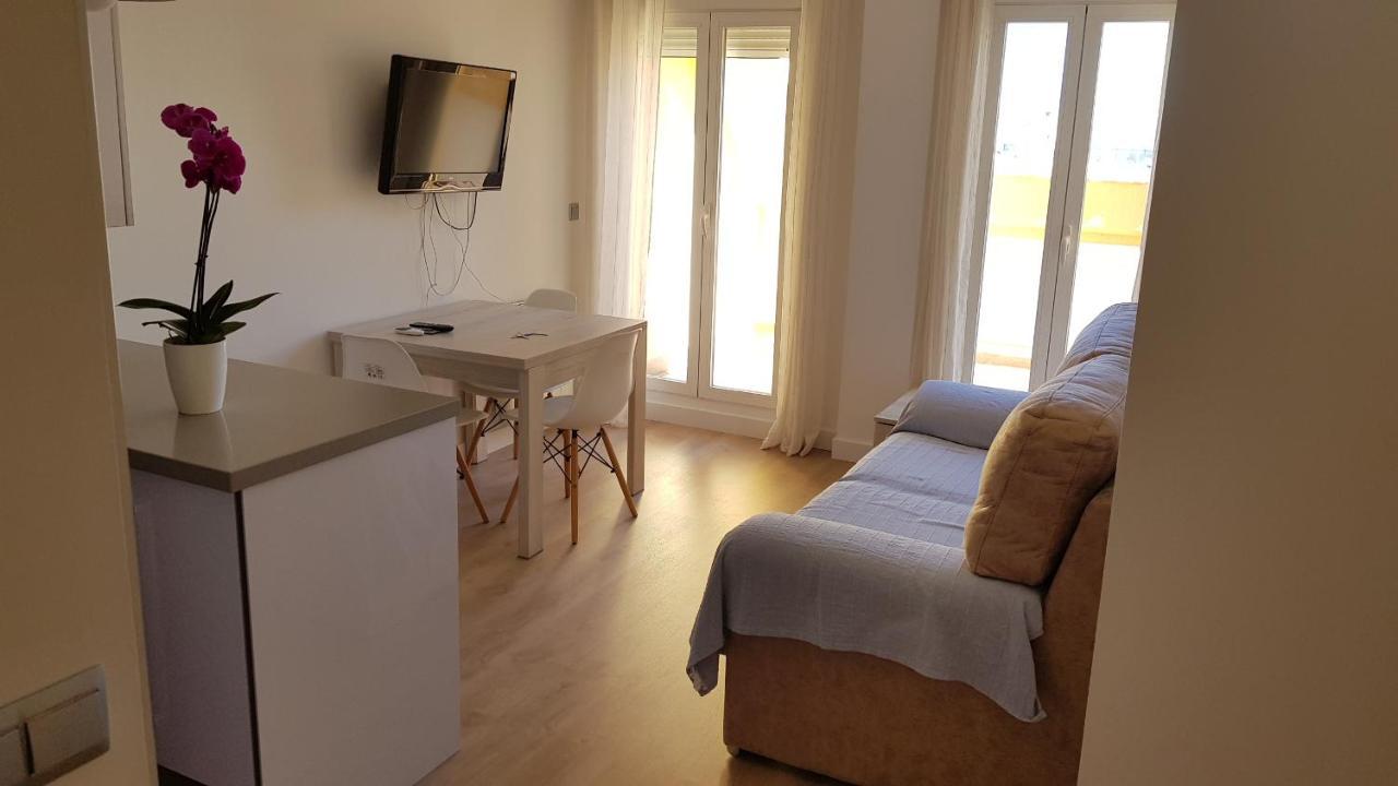 Penthouse Sea Views + Private Solarium Apartment Fuengirola Luaran gambar